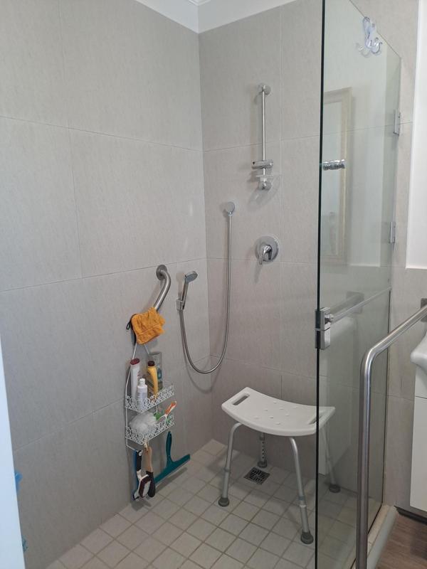 To Let 1 Bedroom Property for Rent in Buhrein Western Cape